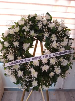 Corona fúnebre de pompones R01